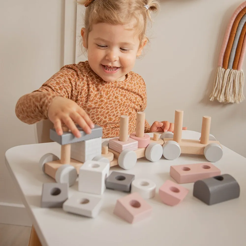 label-label-stacking-train-pink (3).webp