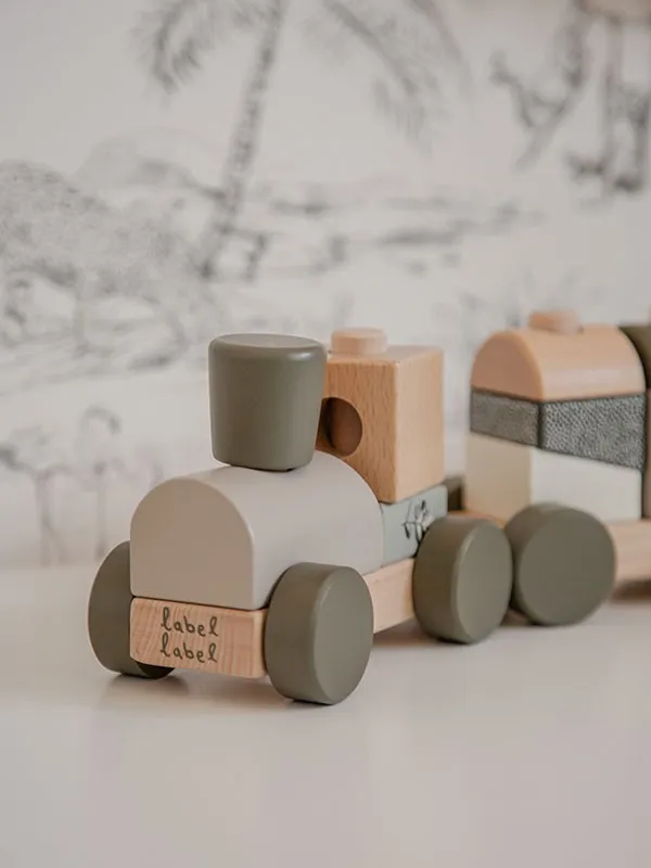 label-label-stacking-train-olive-green (1).webp