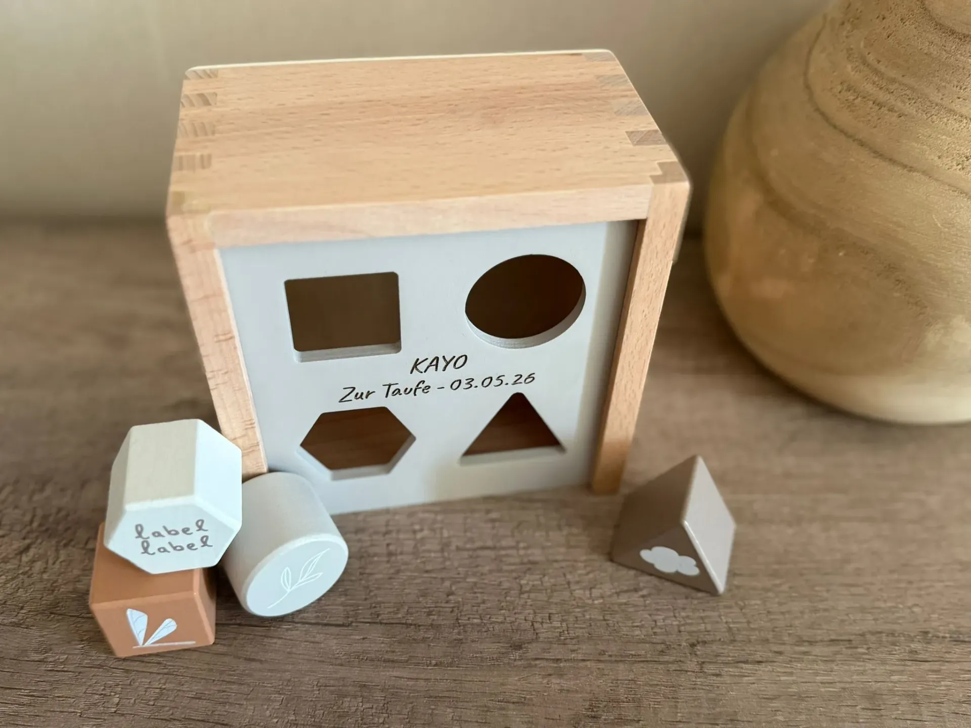 LABEL LABEL Sortierbox Formen personalisiert - nougat