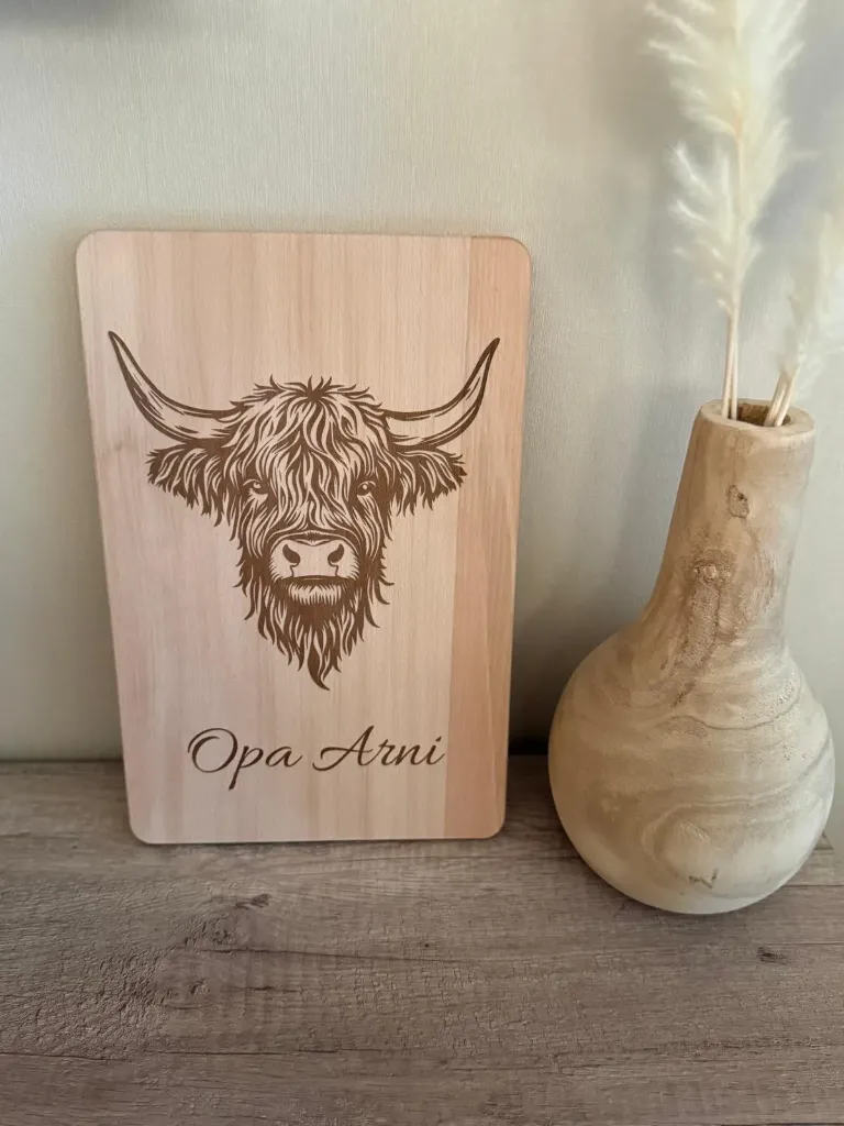 Schneidebrett "Highlander Rind" personalisiert