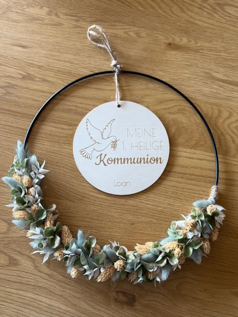 Ring mit Trockenblumen zum Hängen - Kommunion