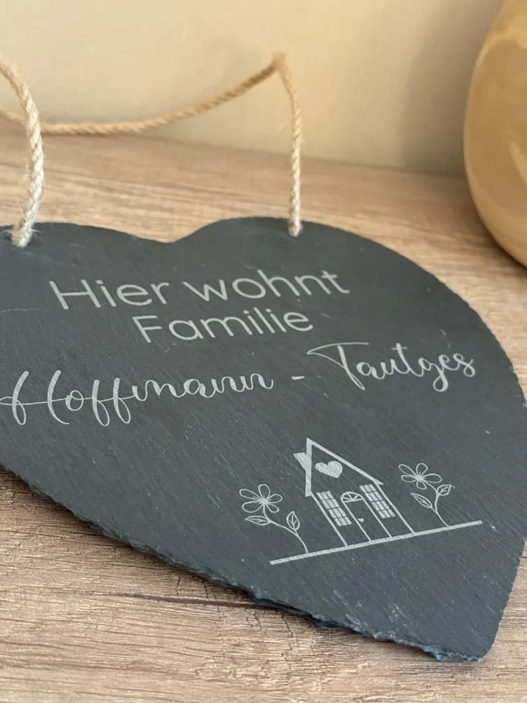 Schieferherz "Hier wohnt..."
